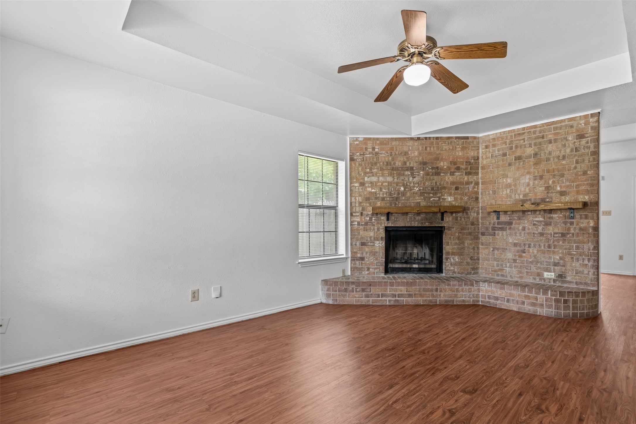 208 Lanham Court White Settlement TX 76108