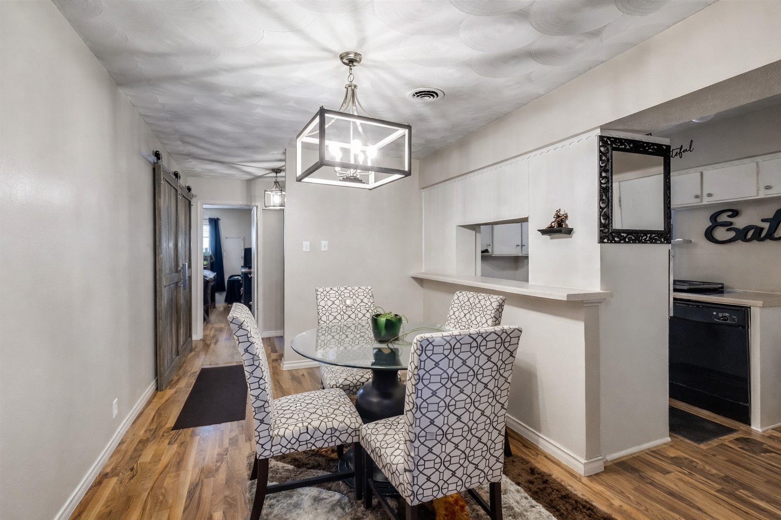 11315-11317 Lochwood Boulevard Dallas TX 75218