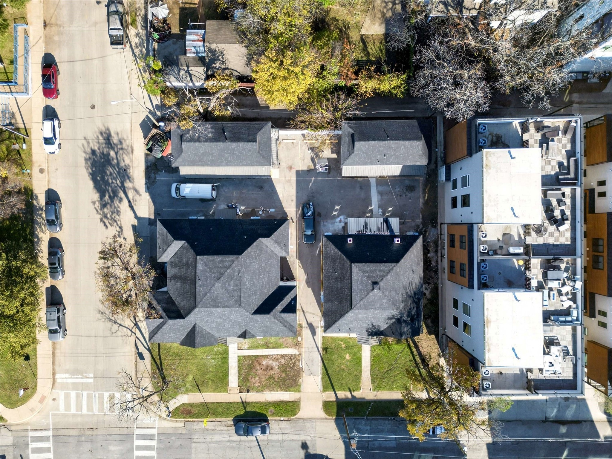 435 W 9th Street Dallas TX 75208