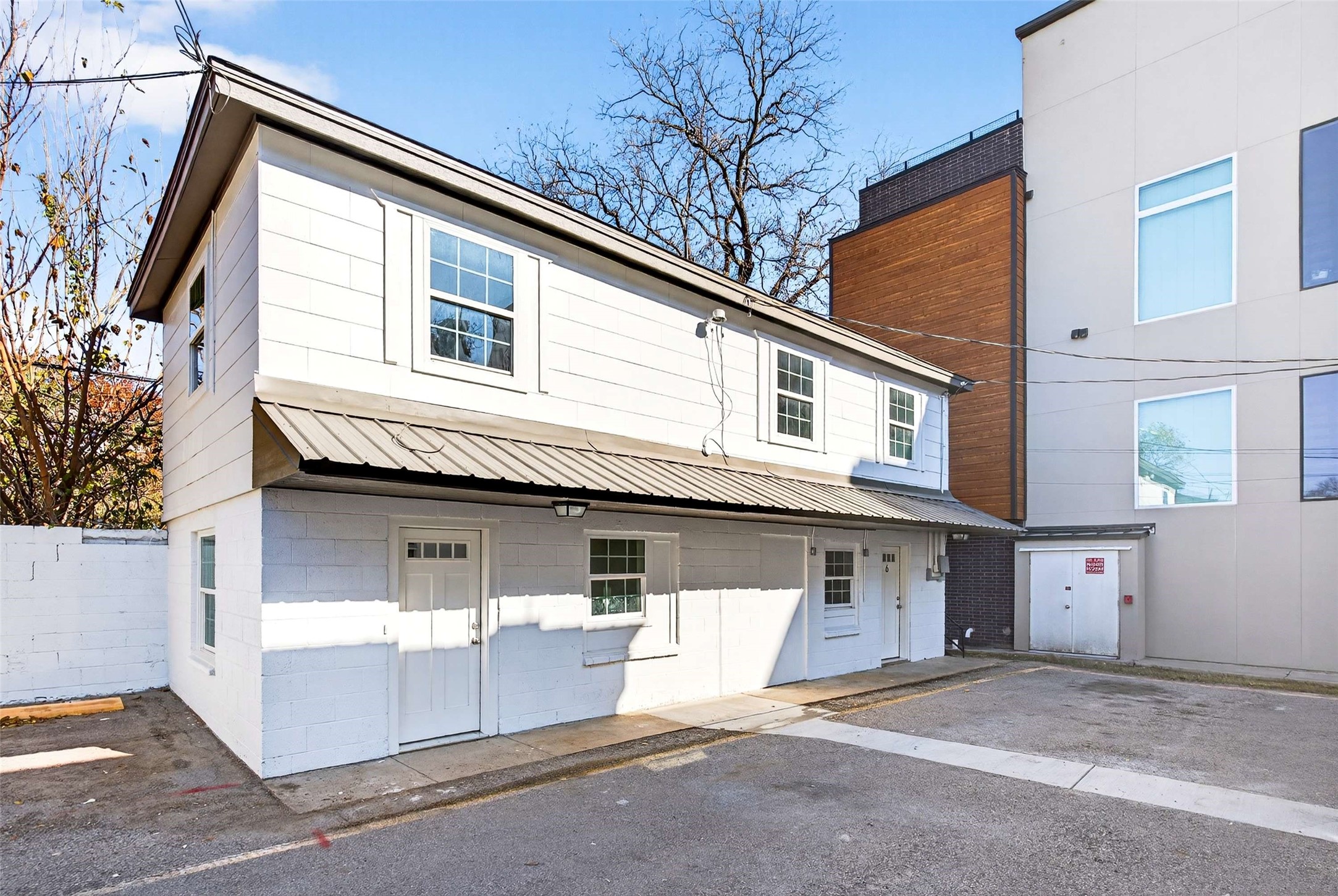 435 W 9th Street Dallas TX 75208