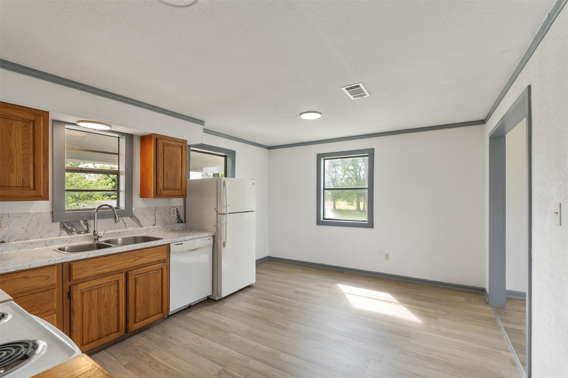 4582 State Highway 274 Trinidad TX 75163