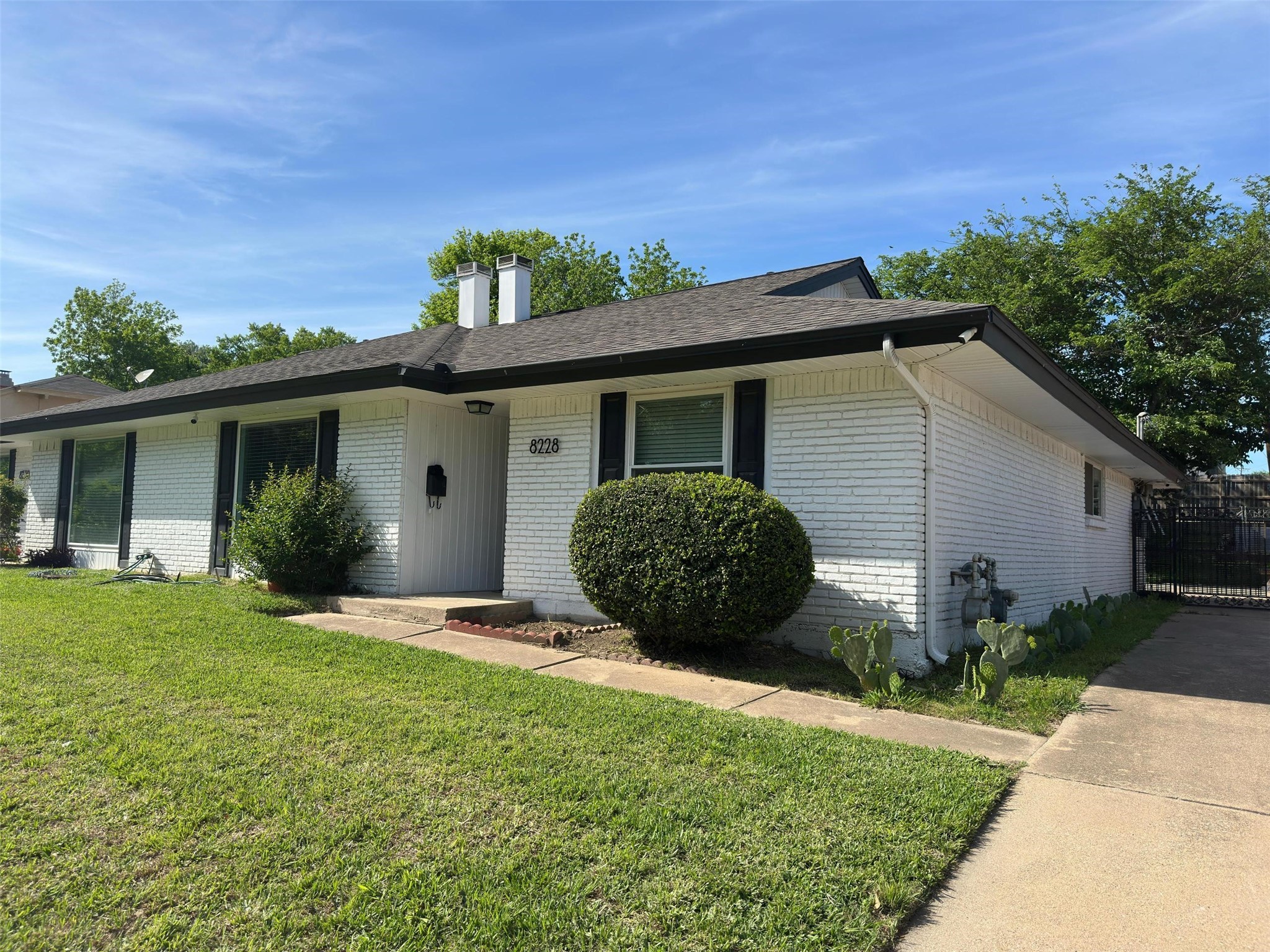 8230 El Retiro Road Fort Worth TX 76116