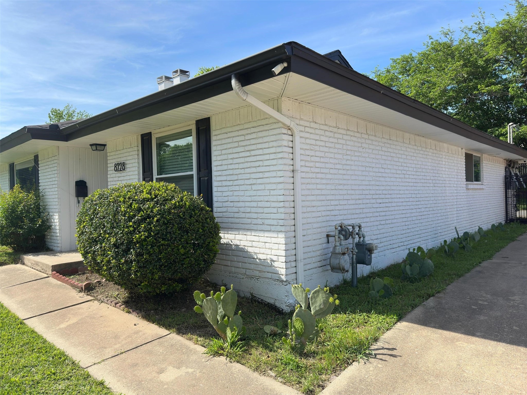 8230 El Retiro Road Fort Worth TX 76116