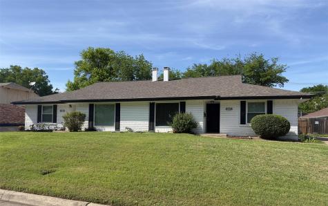 8230 El Retiro Road Fort Worth TX 76116
