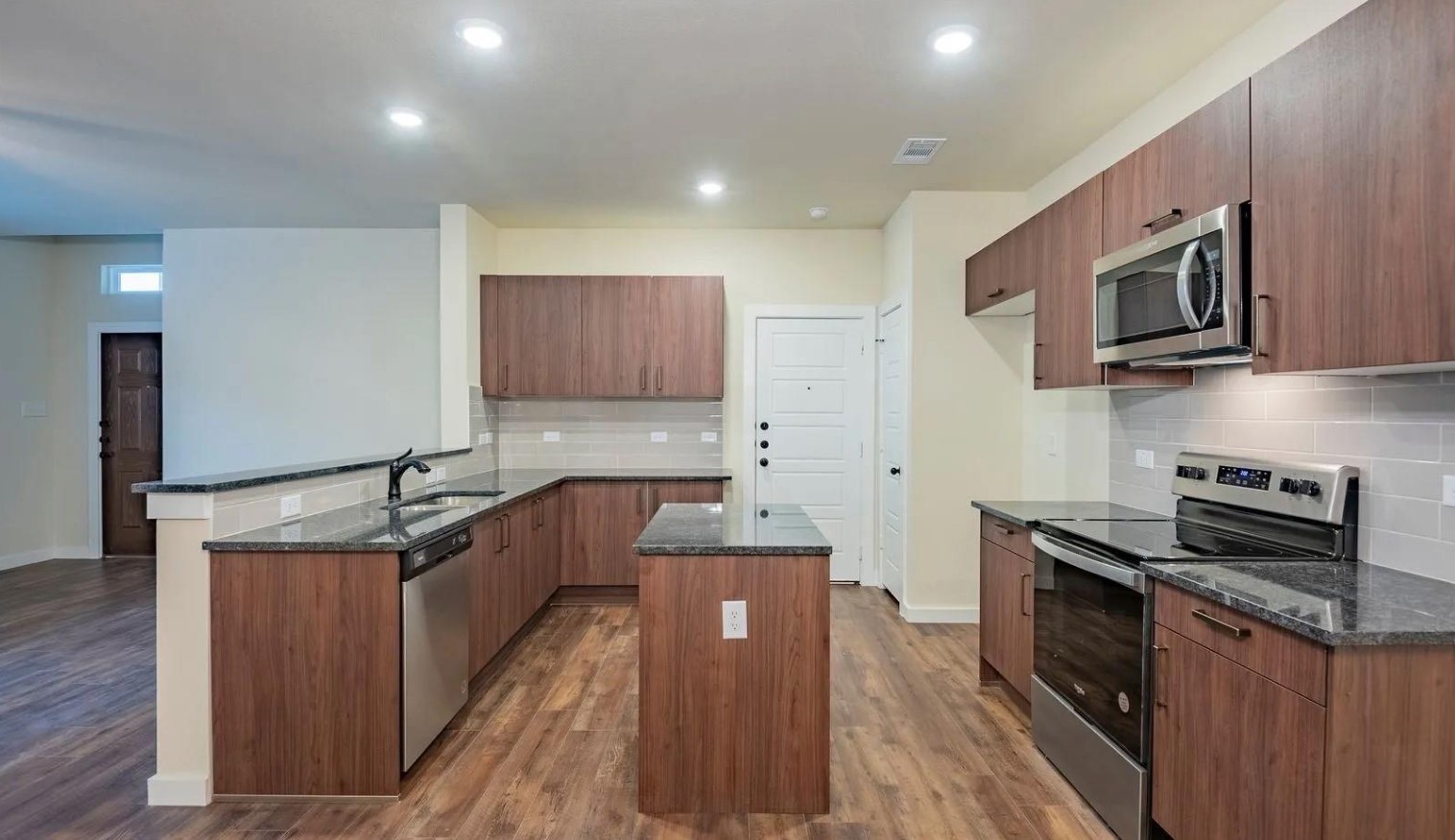 656-660 Wheatfield Drive Venus TX 76084