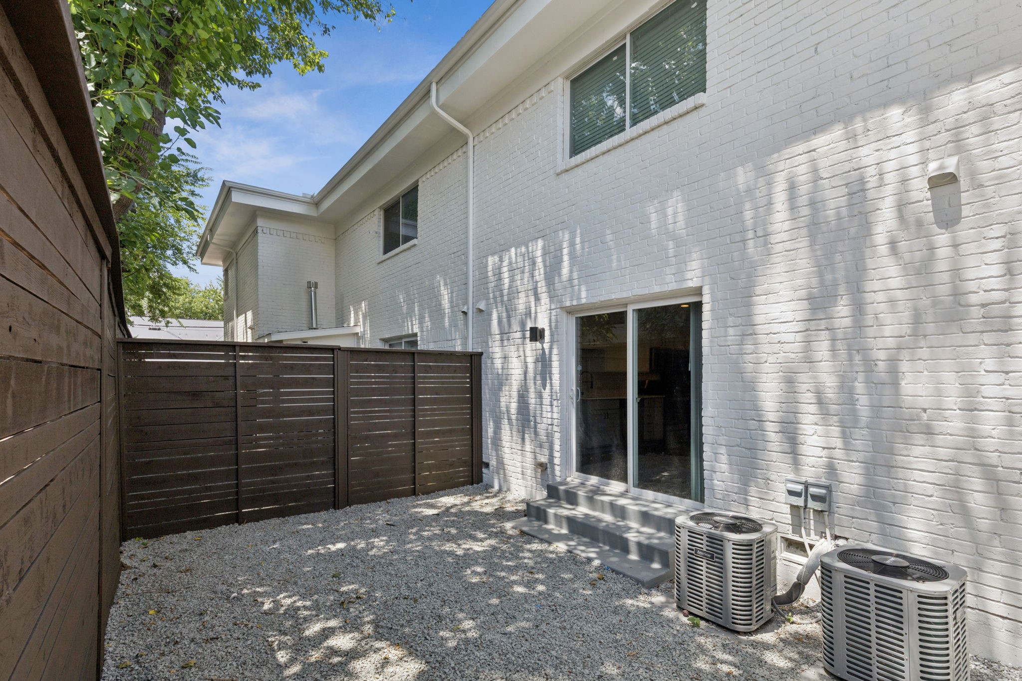 5009-5015 Bryan Street Dallas TX 75206