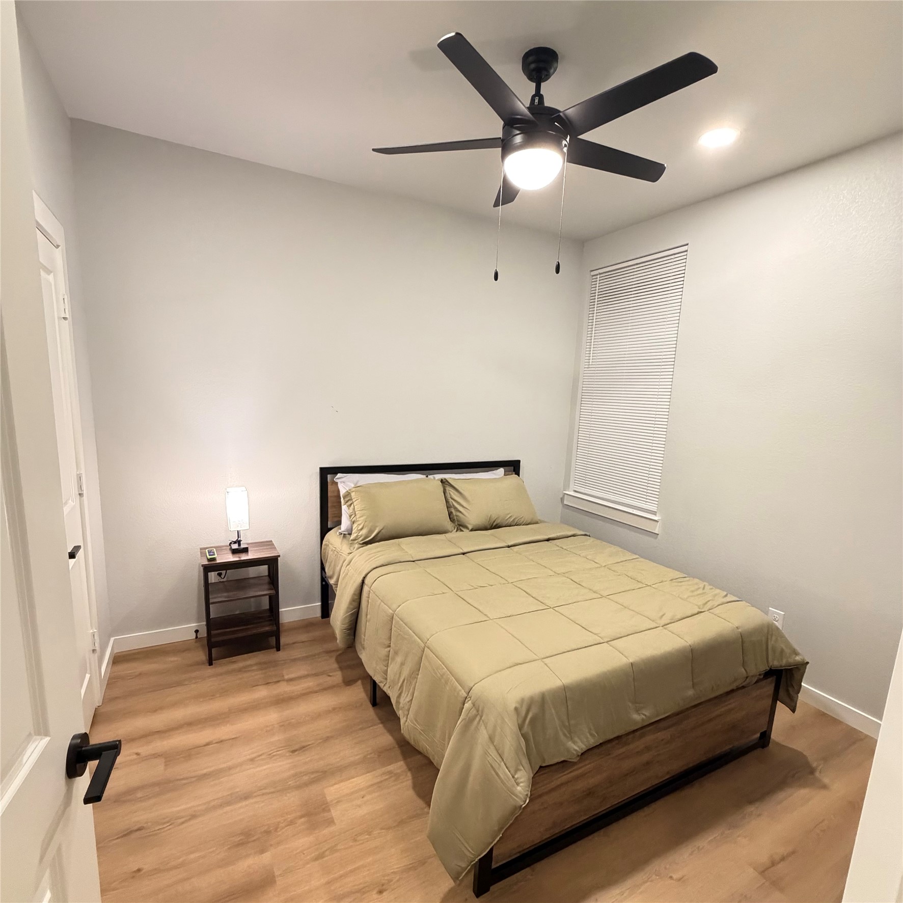 1654 Hudspeth Avenue Dallas TX 75216