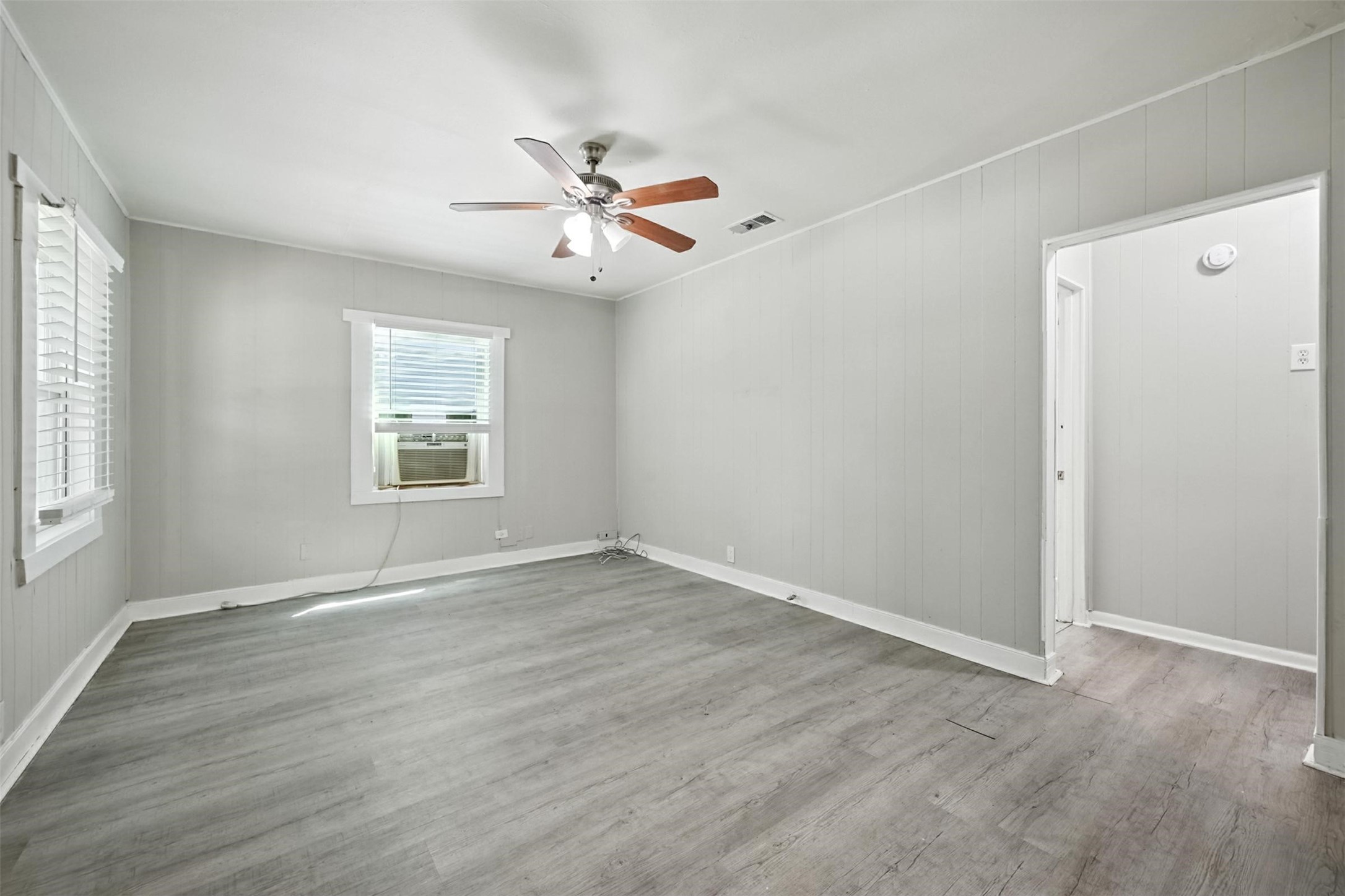 506 E 15th Bonham TX 75418