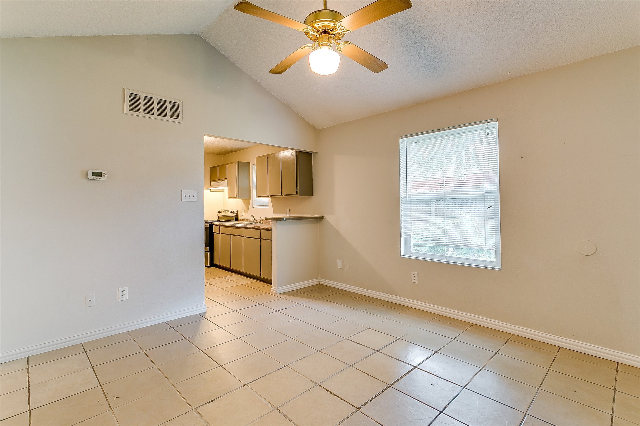 716 S Perkins Street Fort Worth TX 76103