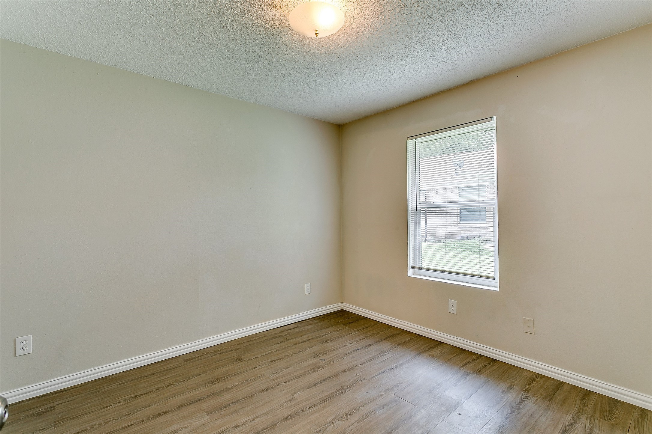 716 S Perkins Street Fort Worth TX 76103