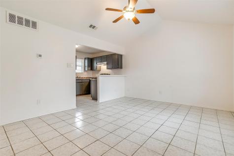 716 S Perkins Street Fort Worth TX 76103