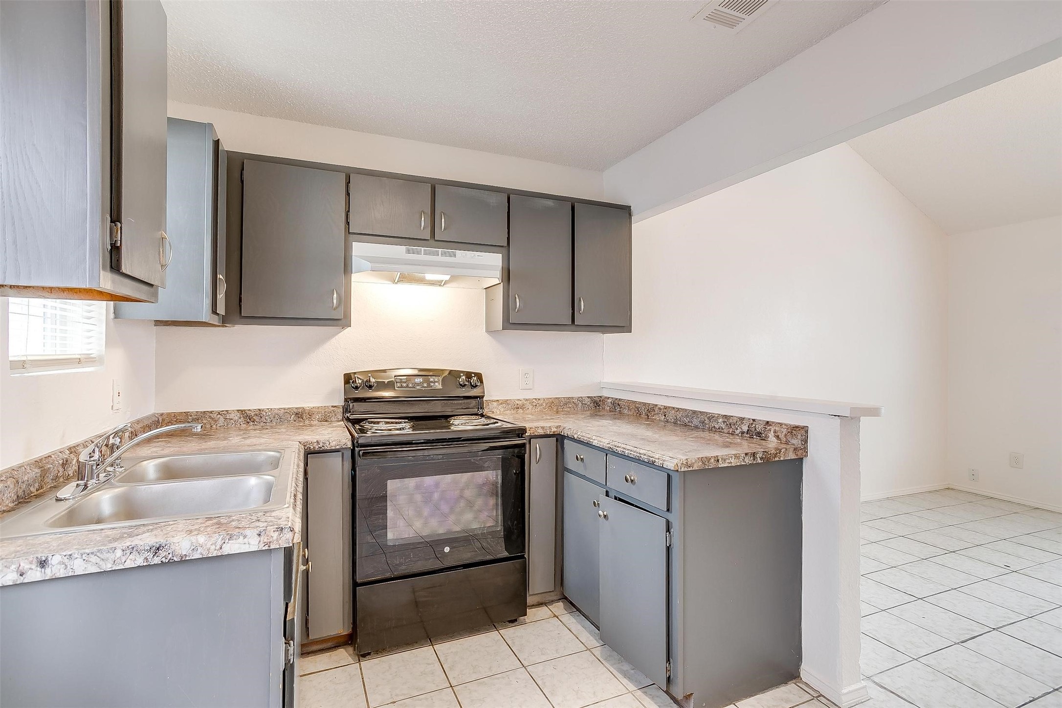 716 S Perkins Street Fort Worth TX 76103