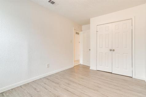 716 S Perkins Street Fort Worth TX 76103