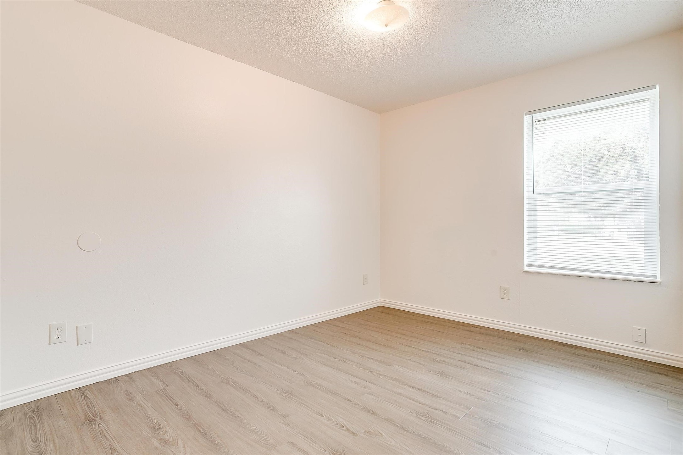 716 S Perkins Street Fort Worth TX 76103