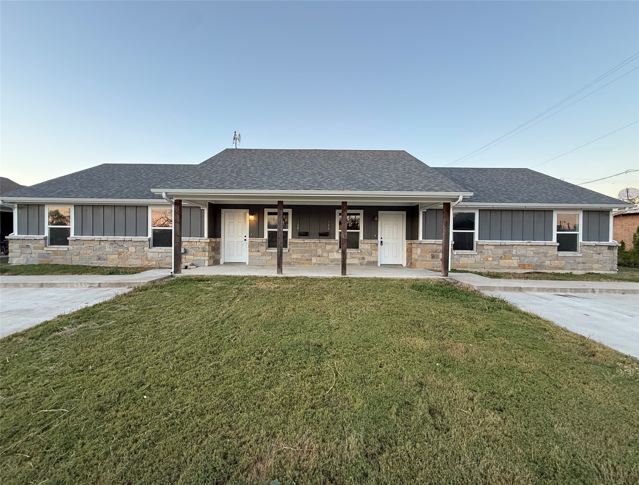 108 W Adams Street Itasca TX 76055