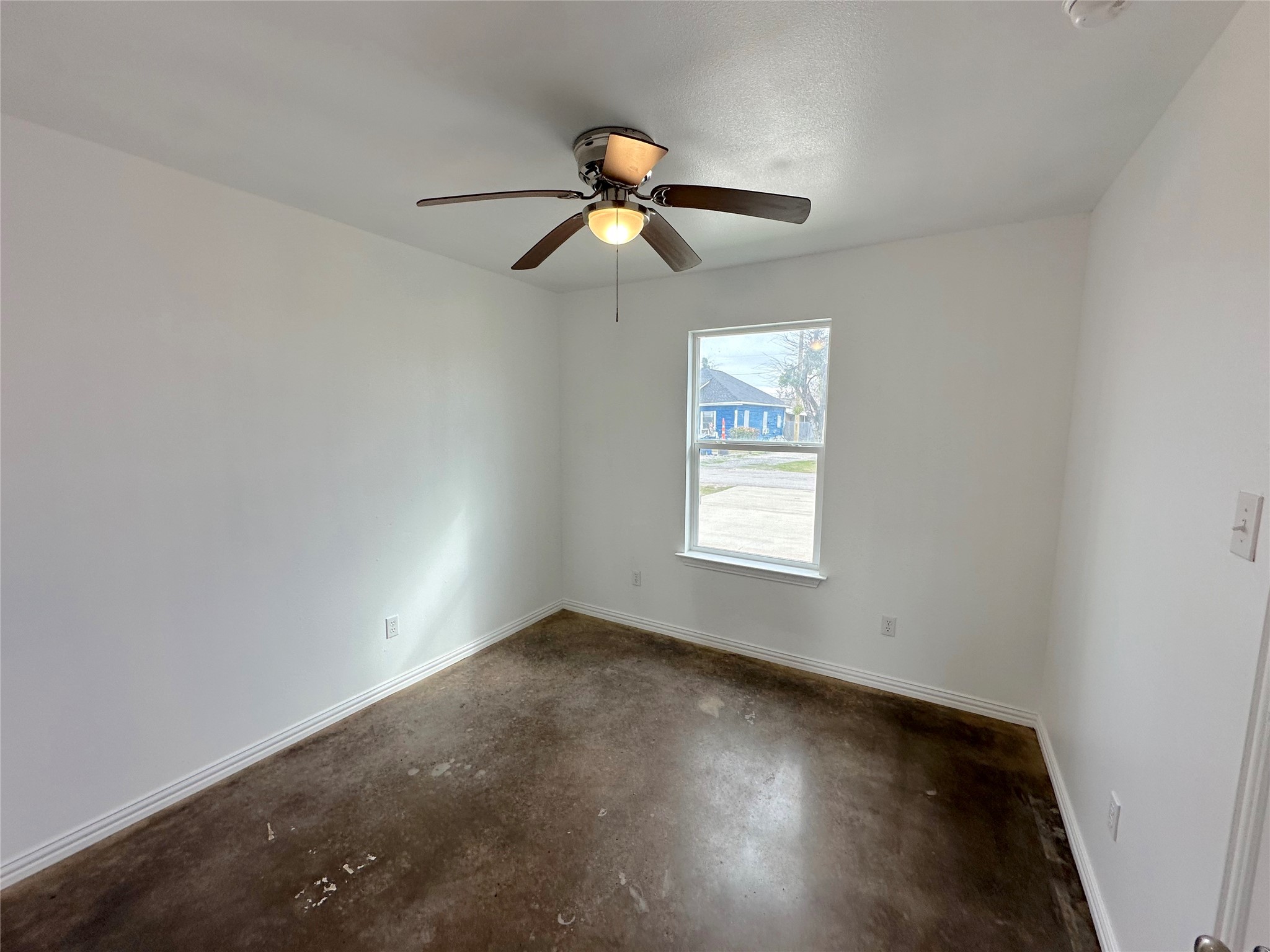 108 W Adams Street Itasca TX 76055