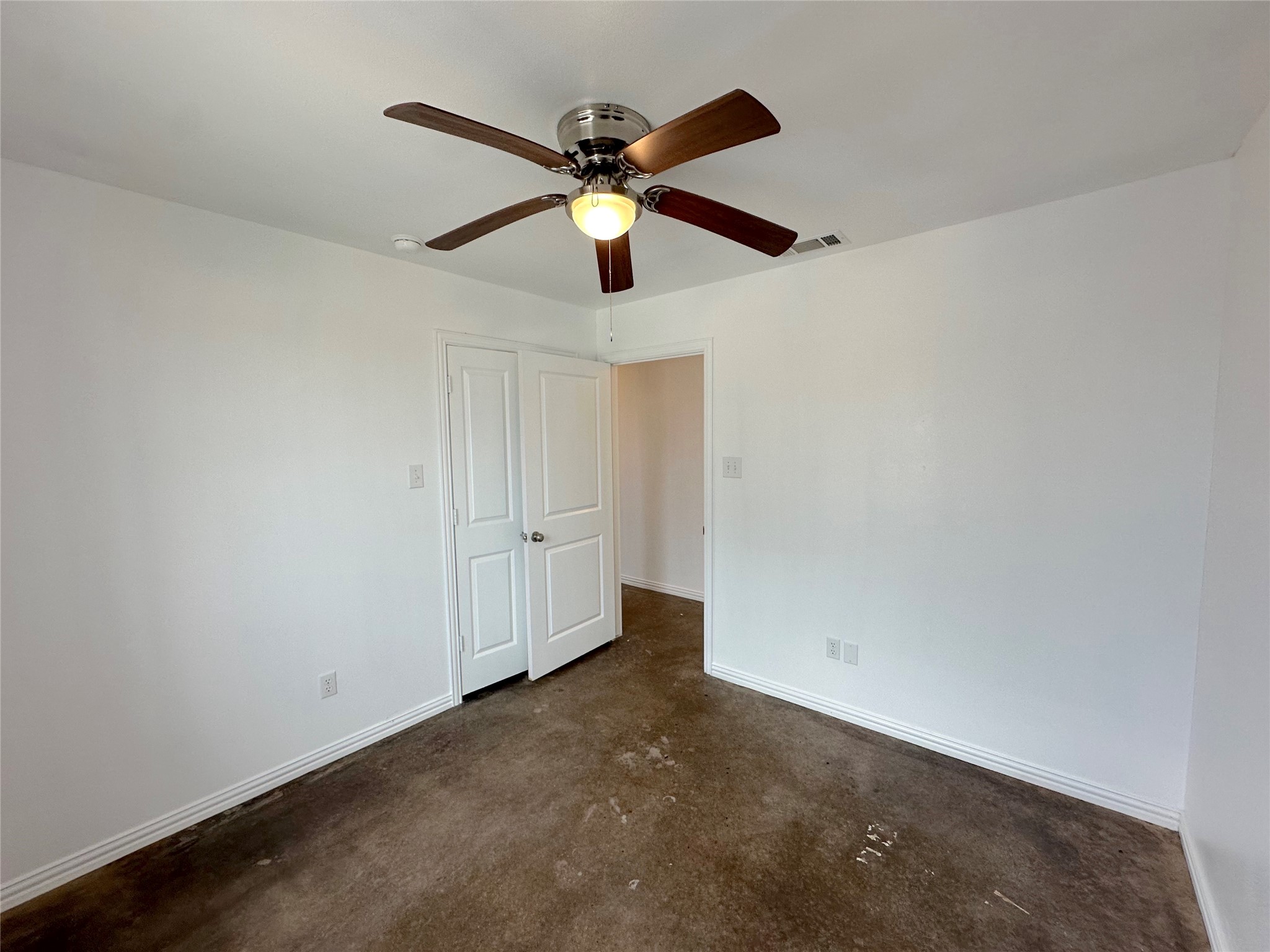 108 W Adams Street Itasca TX 76055