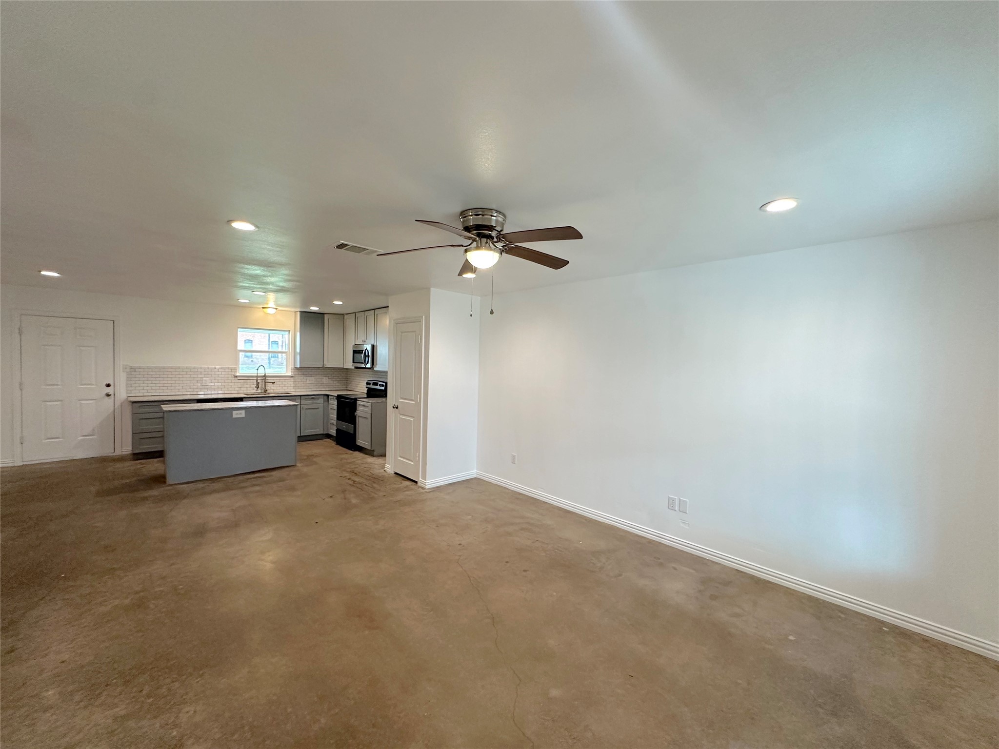108 W Adams Street Itasca TX 76055