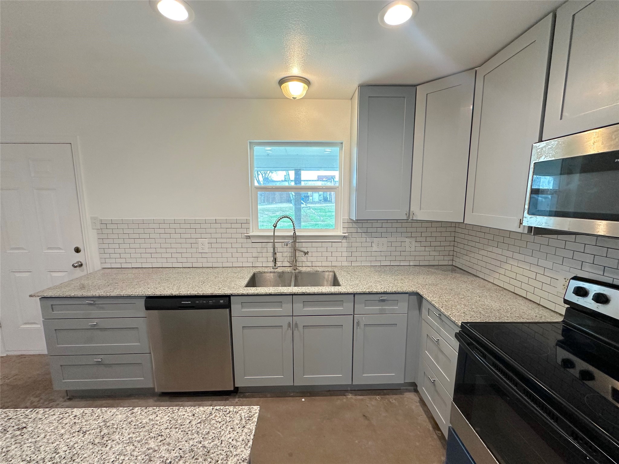 108 W Adams Street Itasca TX 76055