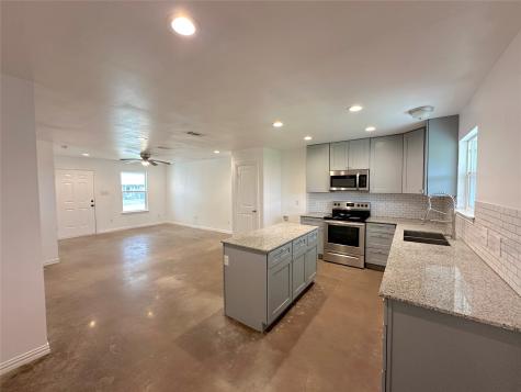 108 W Adams Street Itasca TX 76055