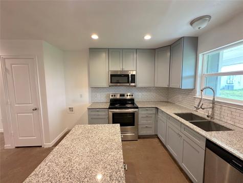 108 W Adams Street Itasca TX 76055