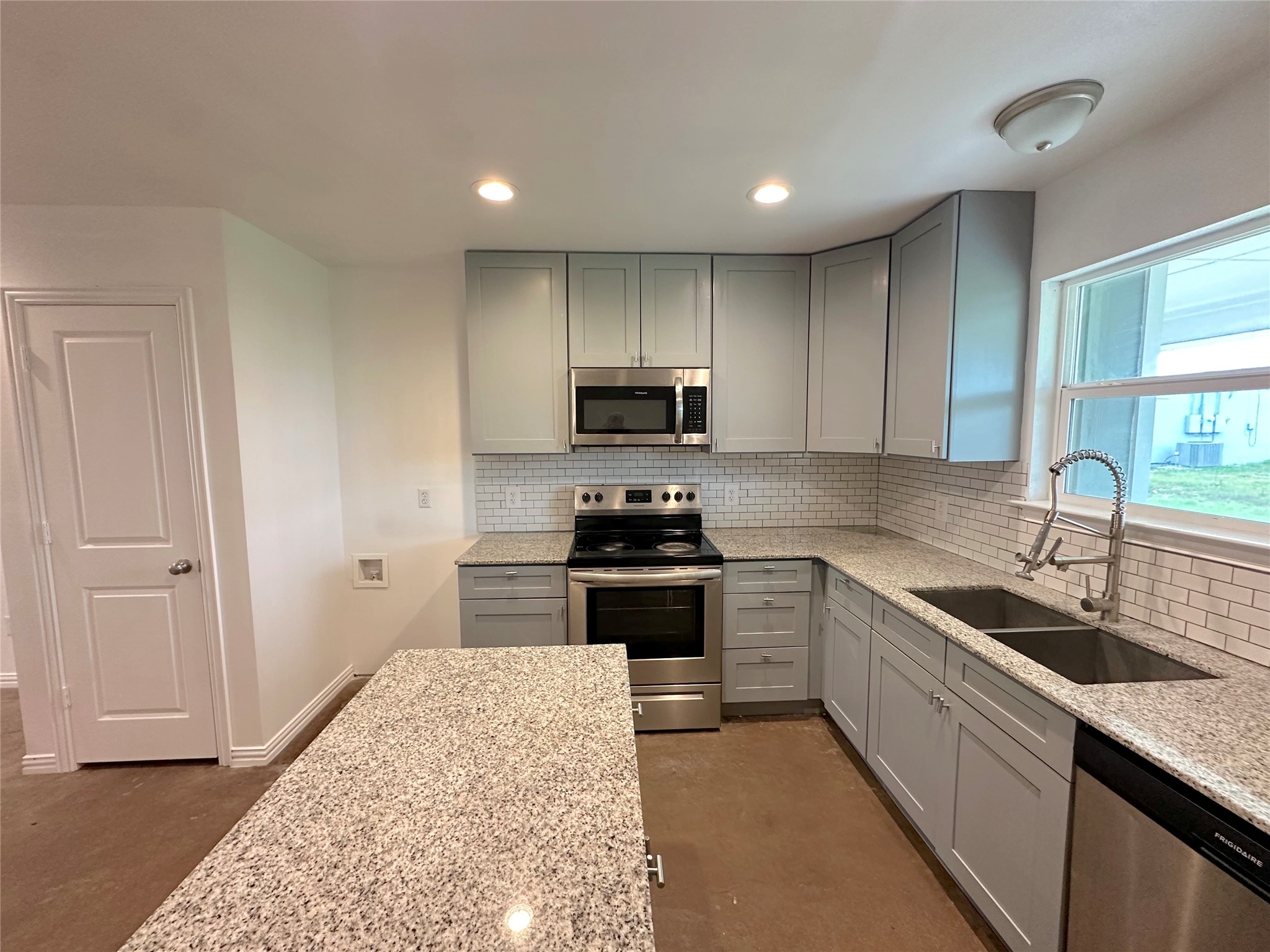 108 W Adams Street Itasca TX 76055