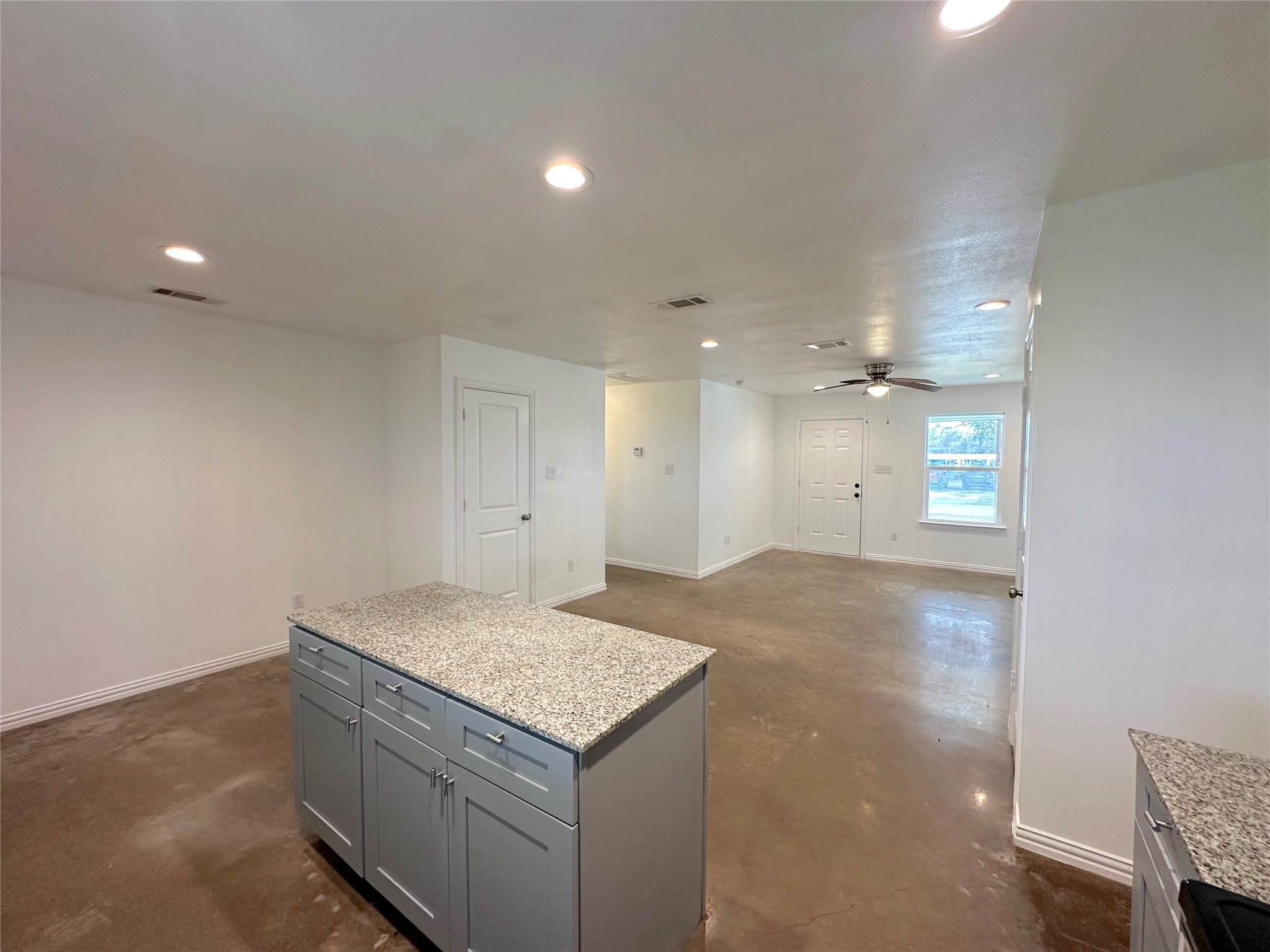 108 W Adams Street Itasca TX 76055