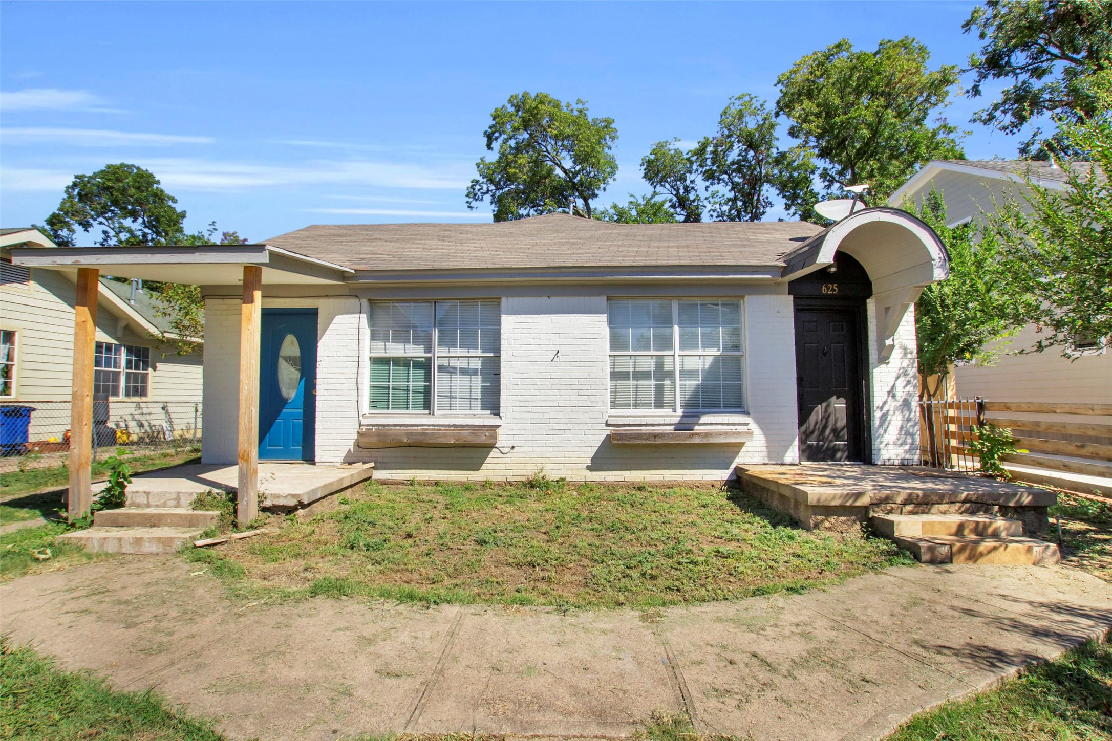 627 W Pembroke Avenue Dallas TX 75208