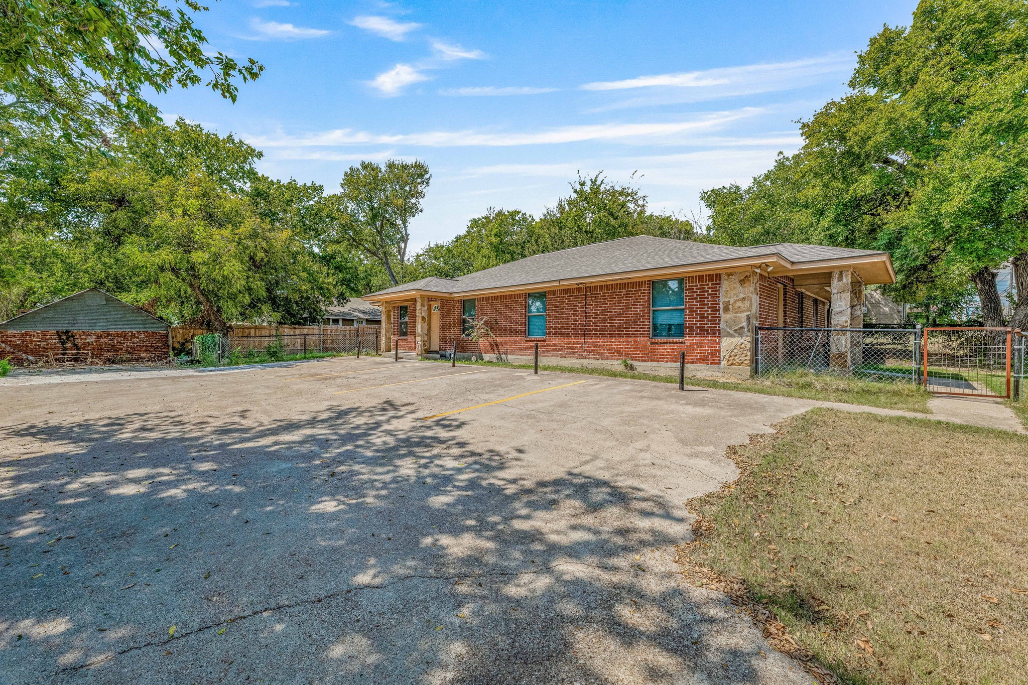 490 S Graham Street Stephenville TX 76401