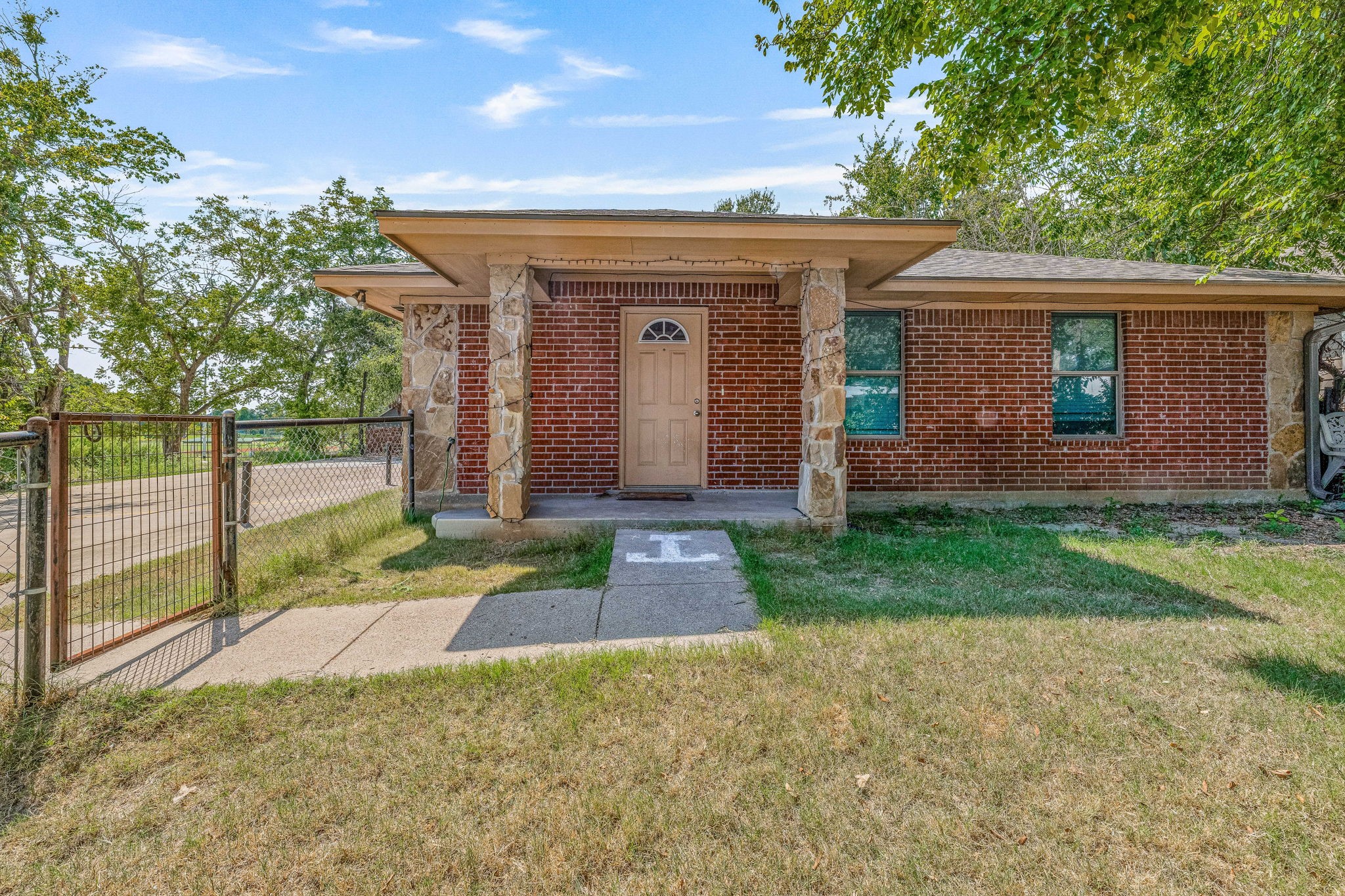490 S Graham Street Stephenville TX 76401