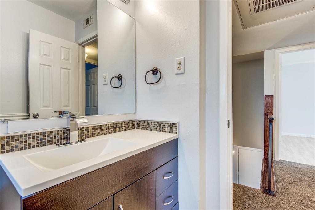 4011 Cole Avenue Dallas TX 75204