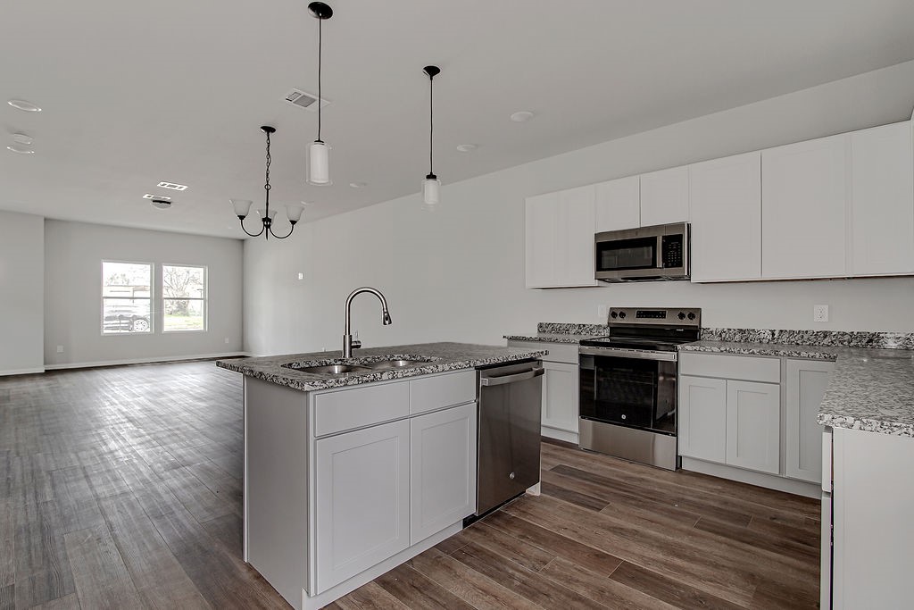 3125 Lumber Street Fort Worth TX 76112