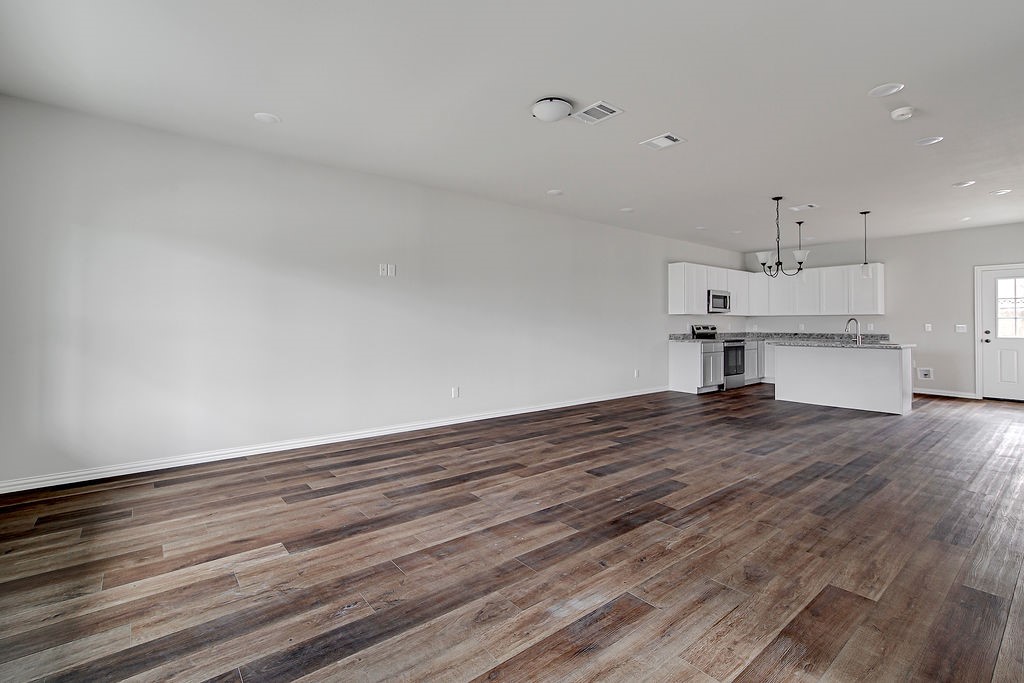 3125 Lumber Street Fort Worth TX 76112