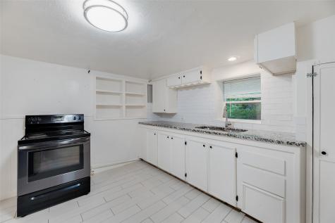 821 Bond Street Fort Worth TX 76114