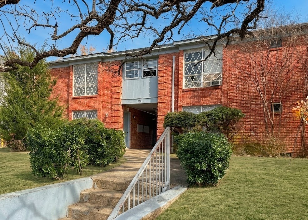708 N Marsalis Dallas TX 75203
