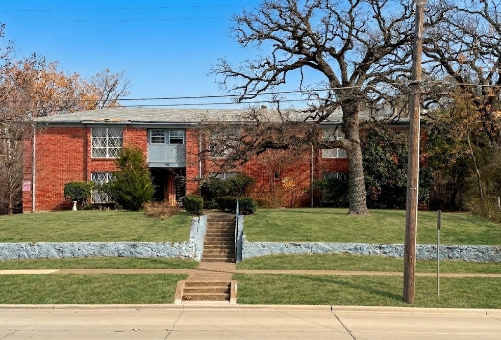 708 N Marsalis Dallas TX 75203