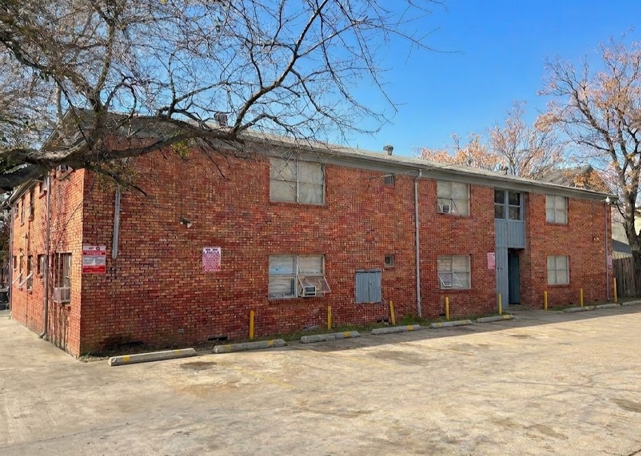 708 N Marsalis Dallas TX 75203