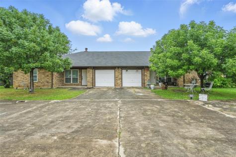 515 Signal Hill Court S Fort Worth TX 76112