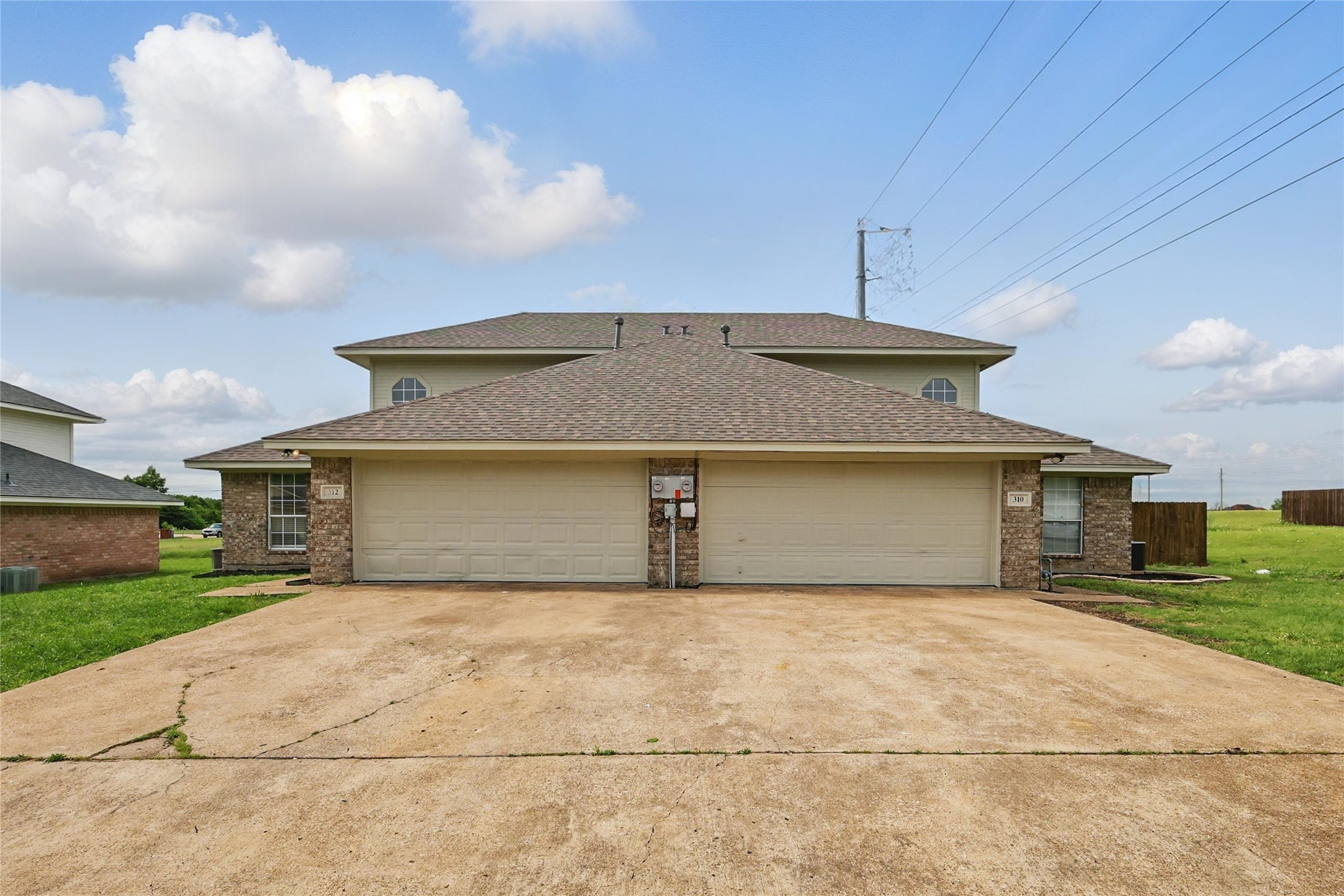 312 California Drive Glenn Heights TX 75154