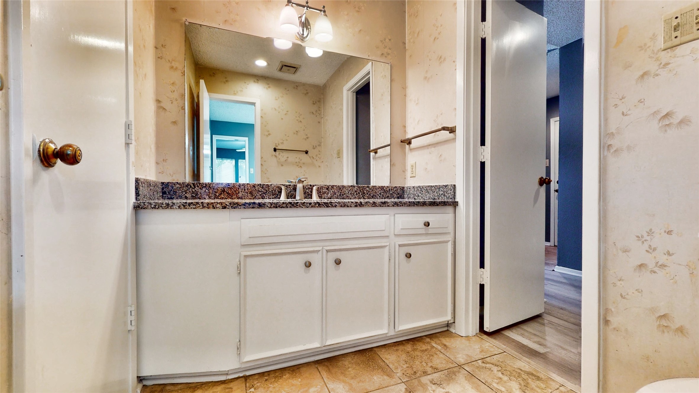 308 Towne House Lane Richardson TX 75081