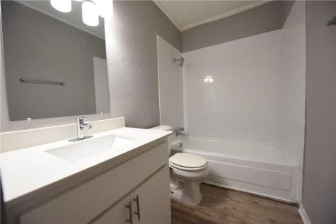 8910-8912 Greenmound Avenue Dallas TX 75227