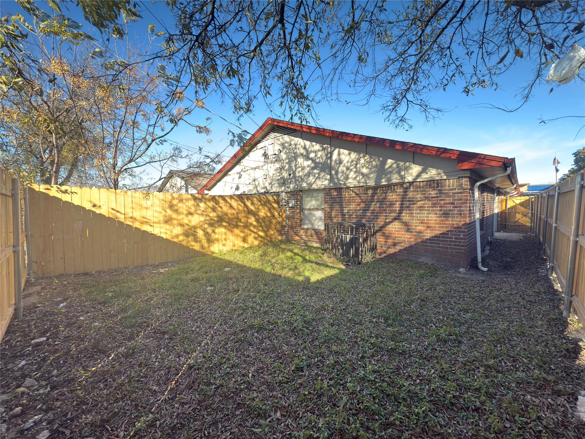 8910-8912 Greenmound Avenue Dallas TX 75227