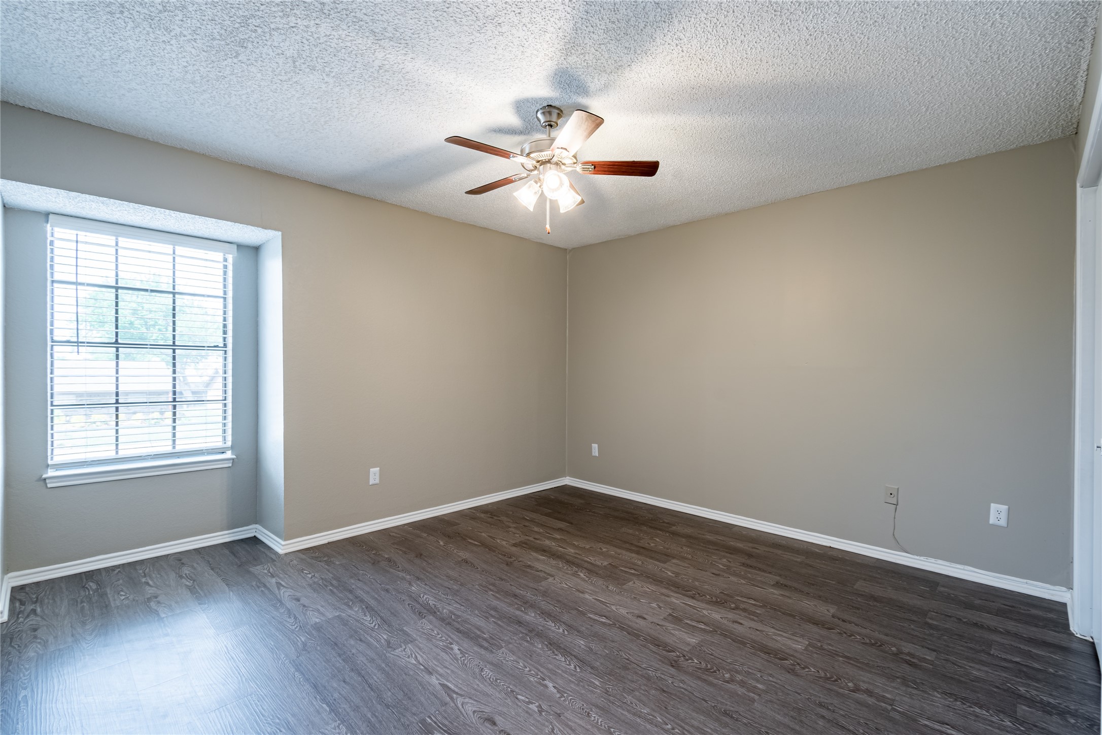 305 Cambridge Drive Saginaw TX 76179