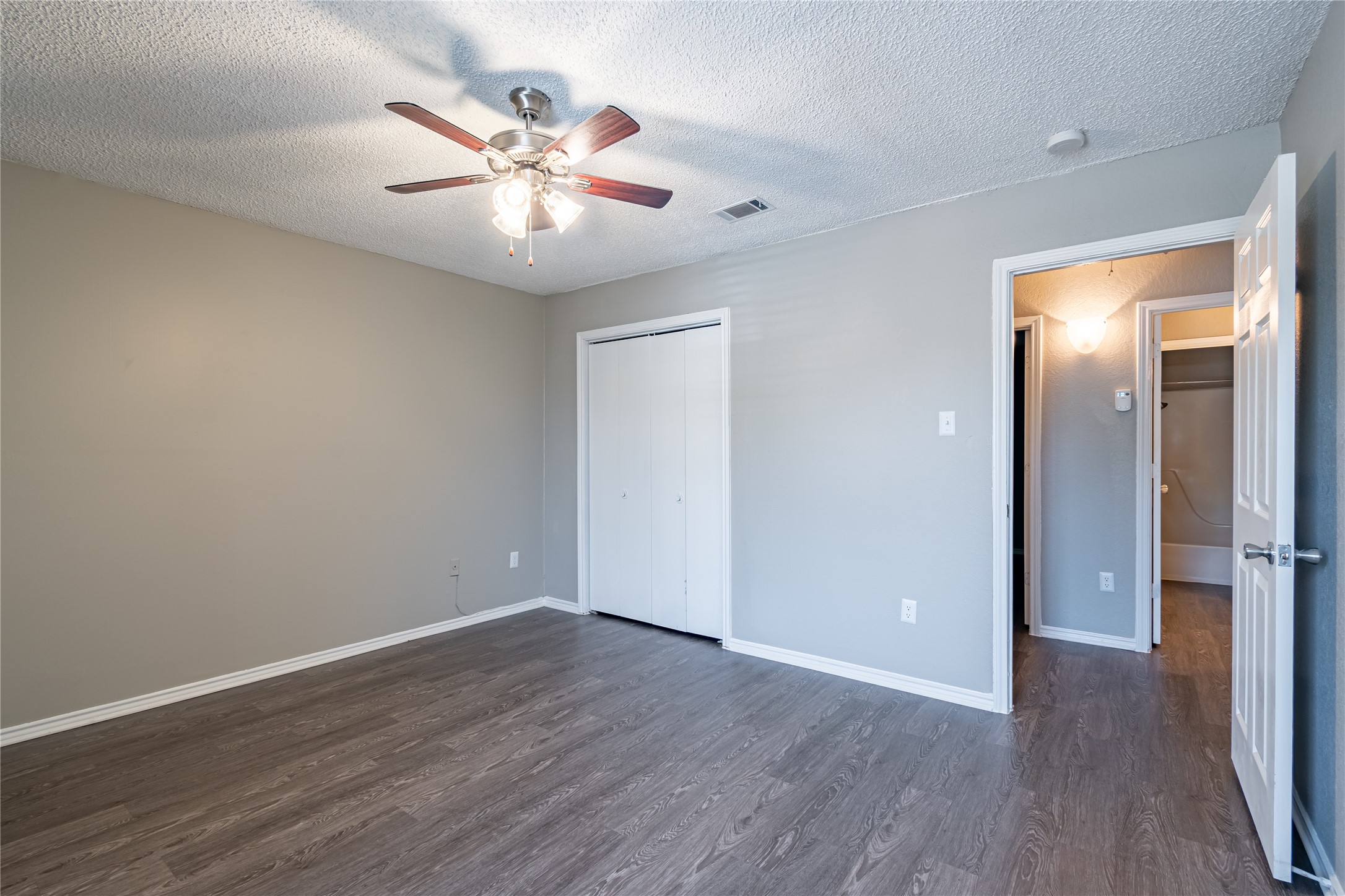 305 Cambridge Drive Saginaw TX 76179