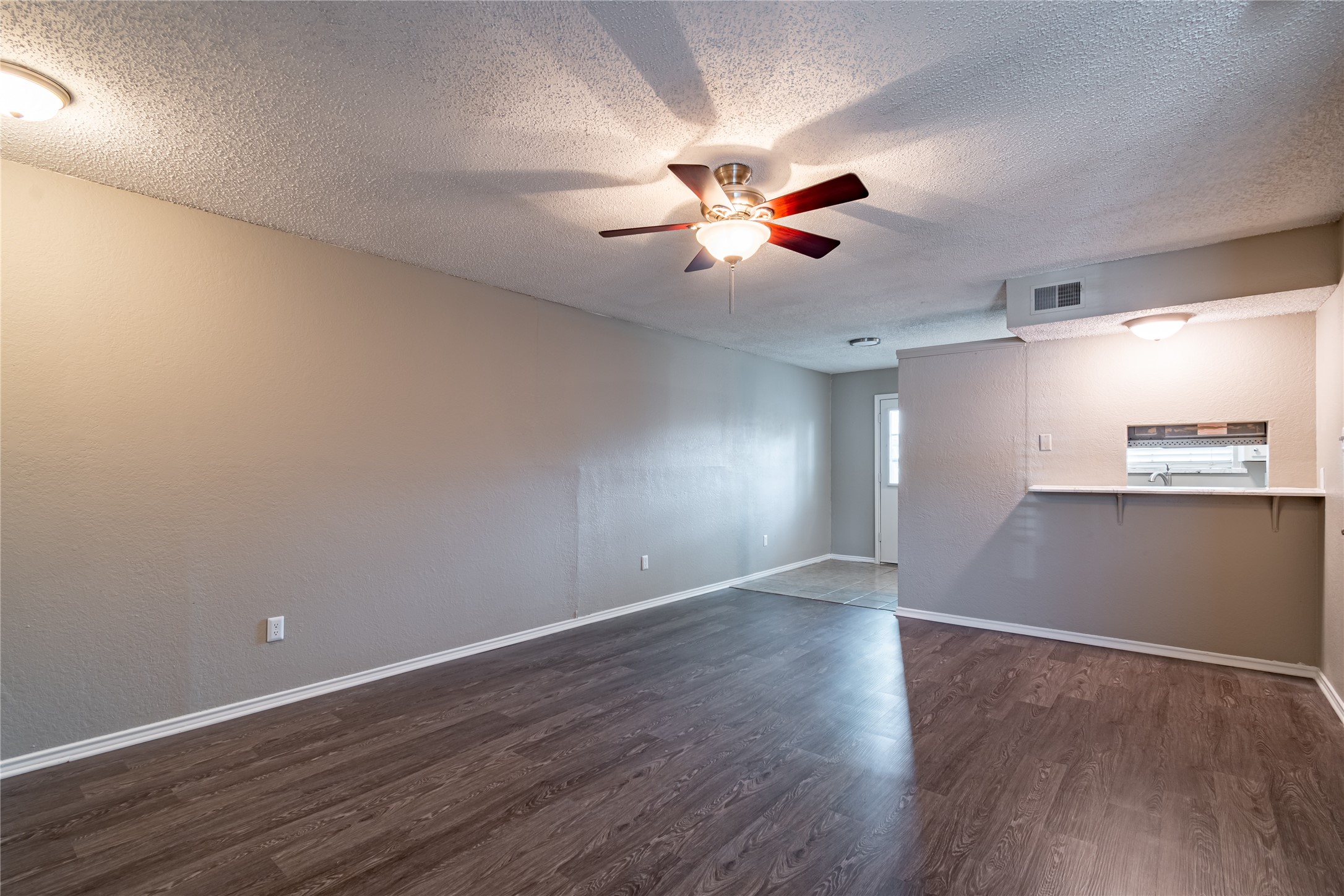 305 Cambridge Drive Saginaw TX 76179