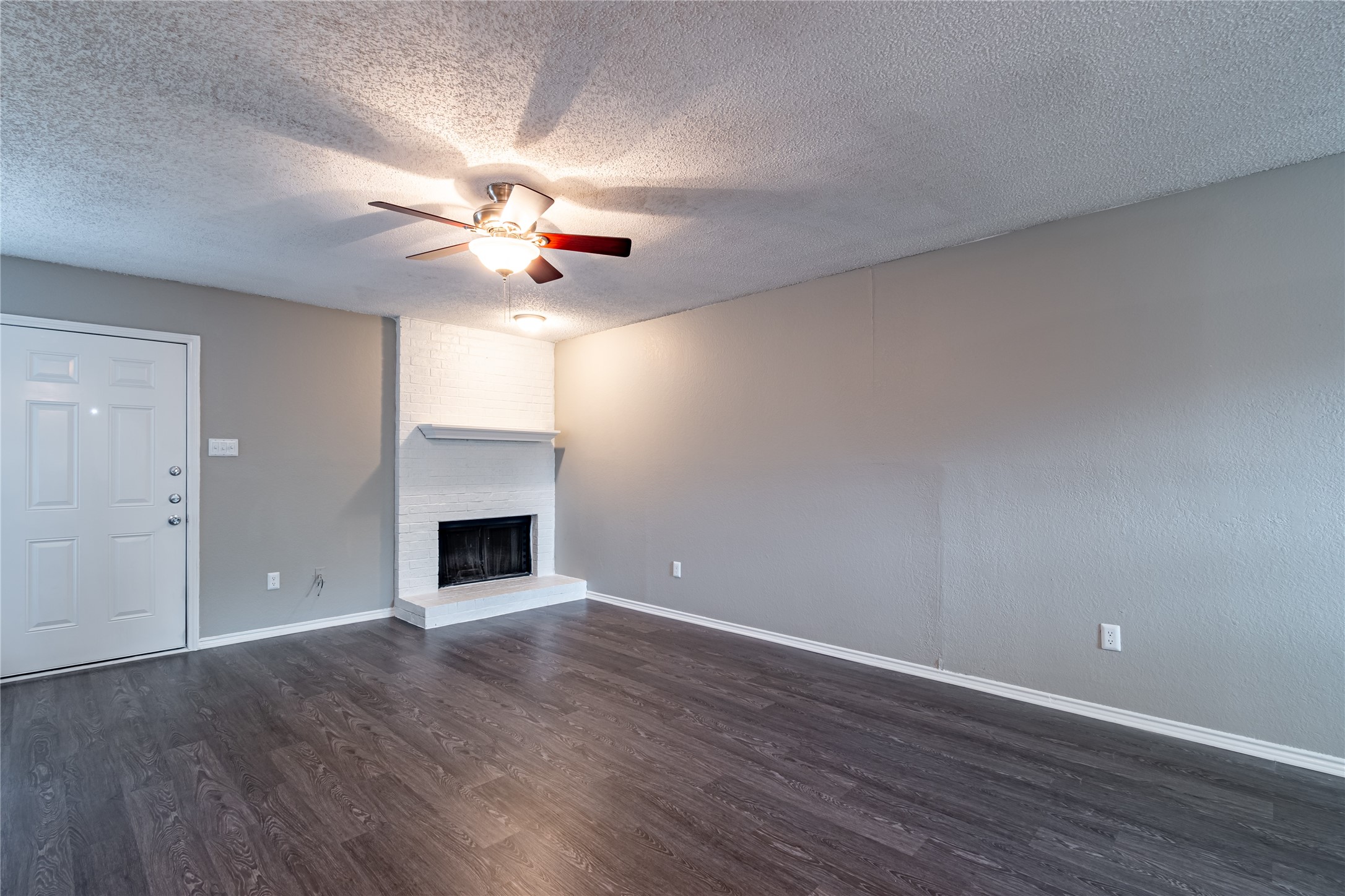 305 Cambridge Drive Saginaw TX 76179