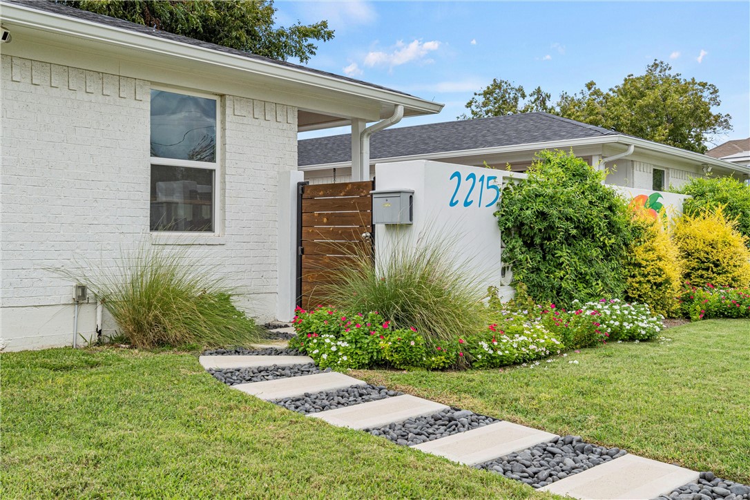 2215 Washington Avenue Waco TX 76701