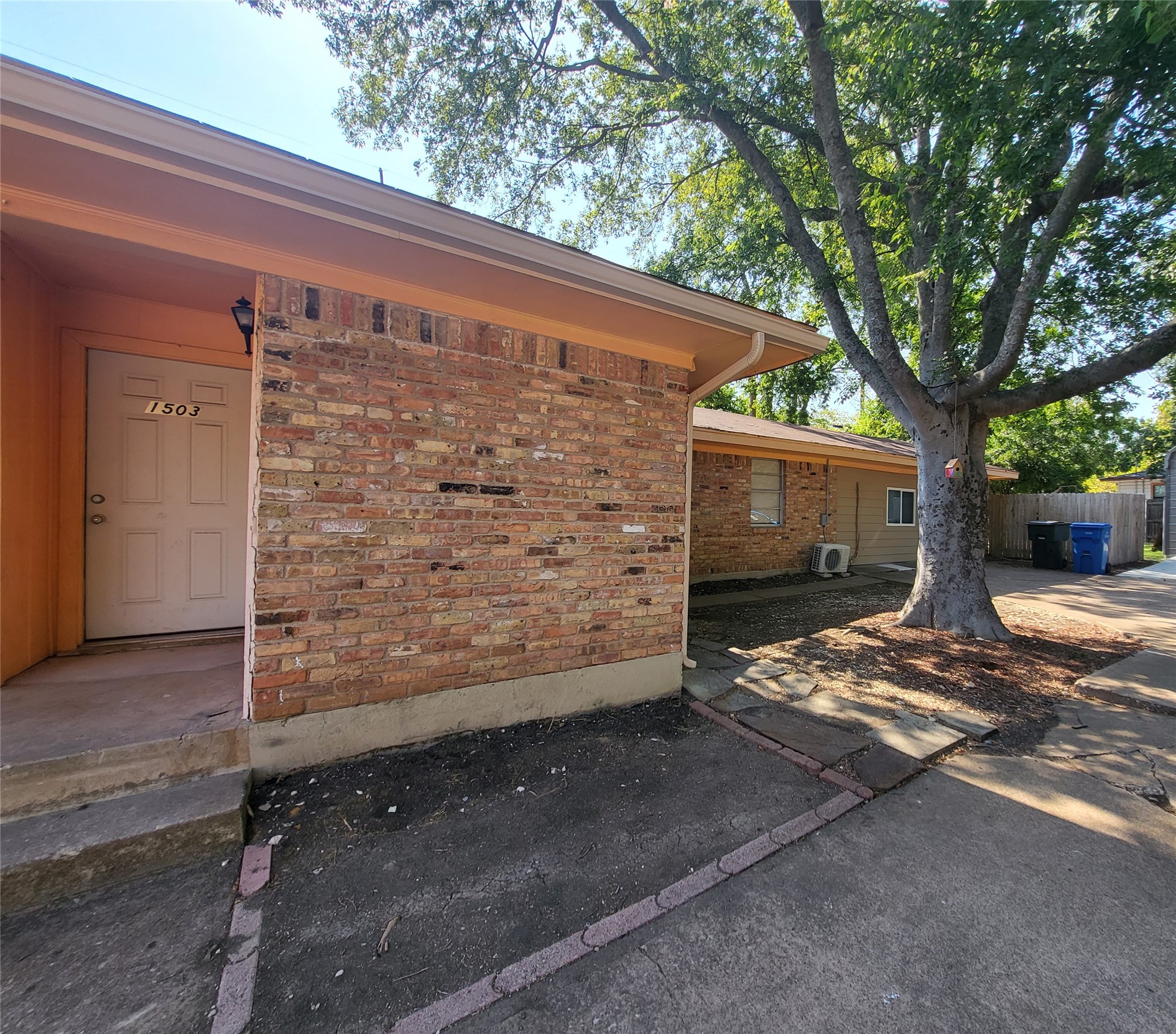 1503 E Wells Avenue Sherman TX 75090