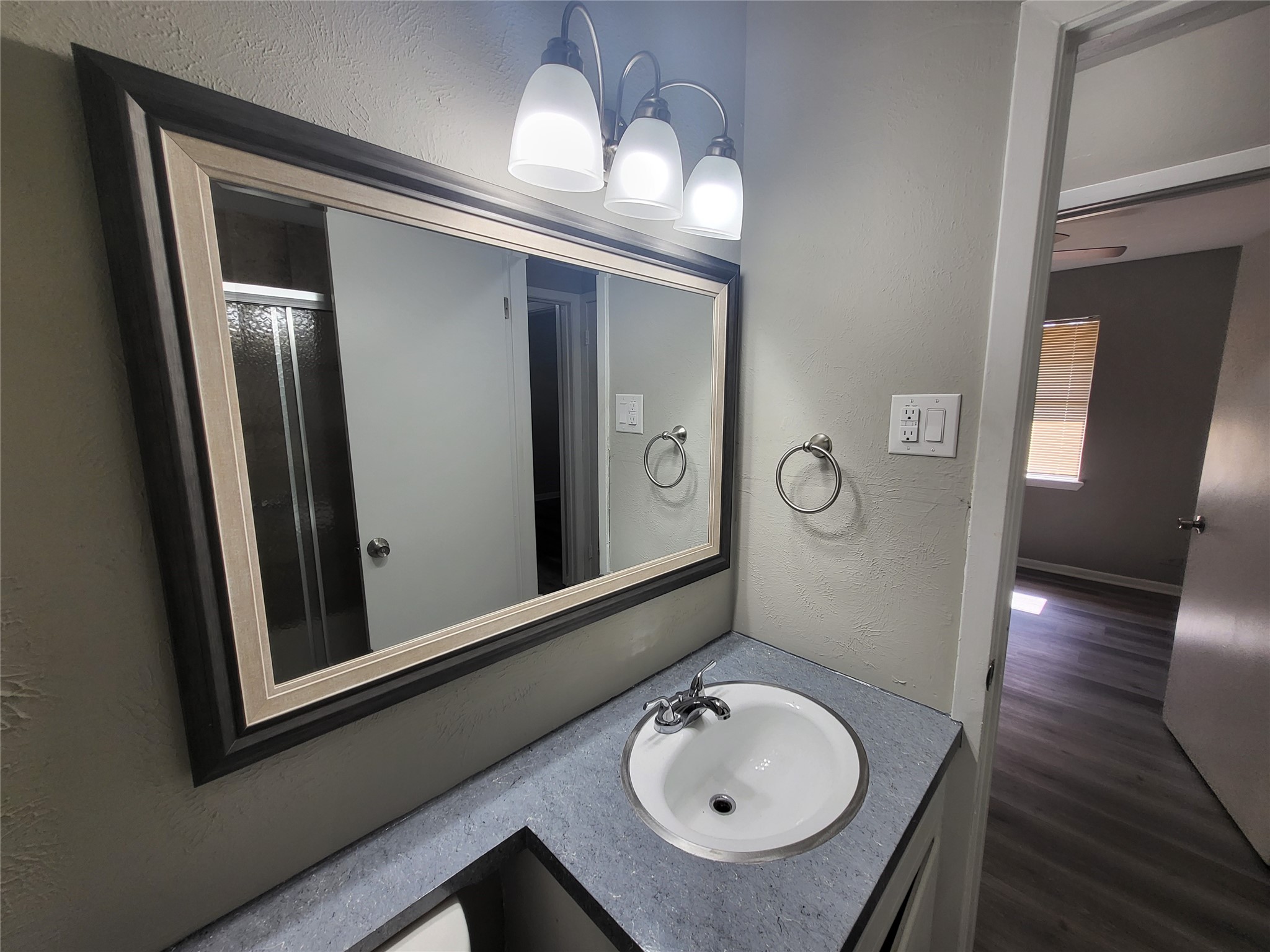 1503 E Wells Avenue Sherman TX 75090