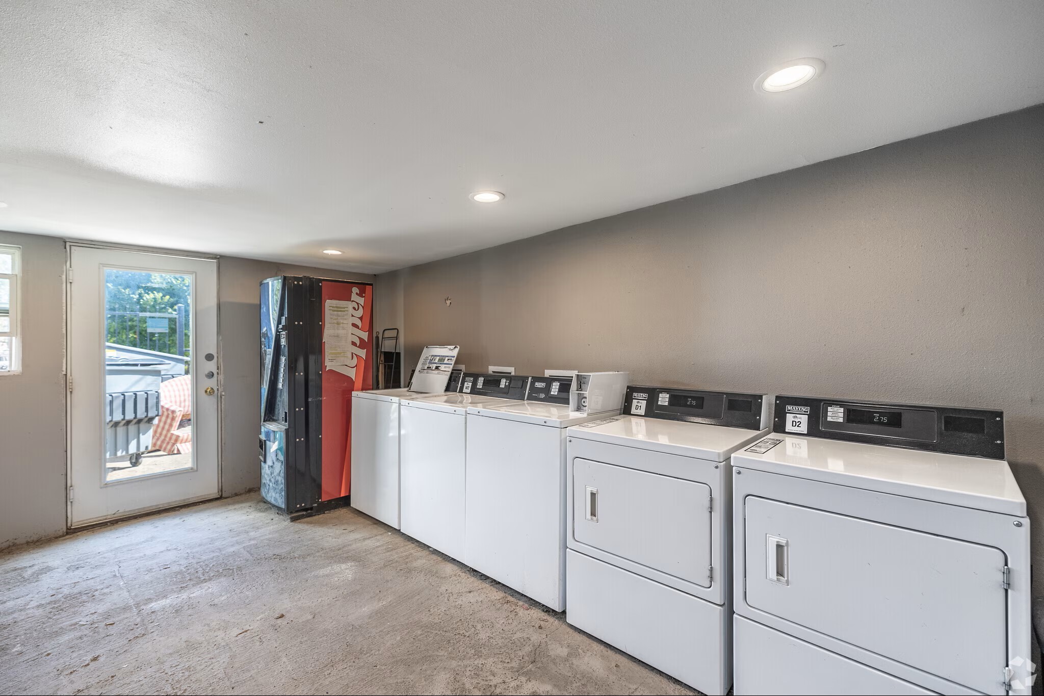 301 W Leuda Street Fort Worth TX 76104